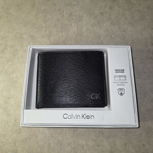 Calvin Klein Black Leather Slimfold Wallet RFID